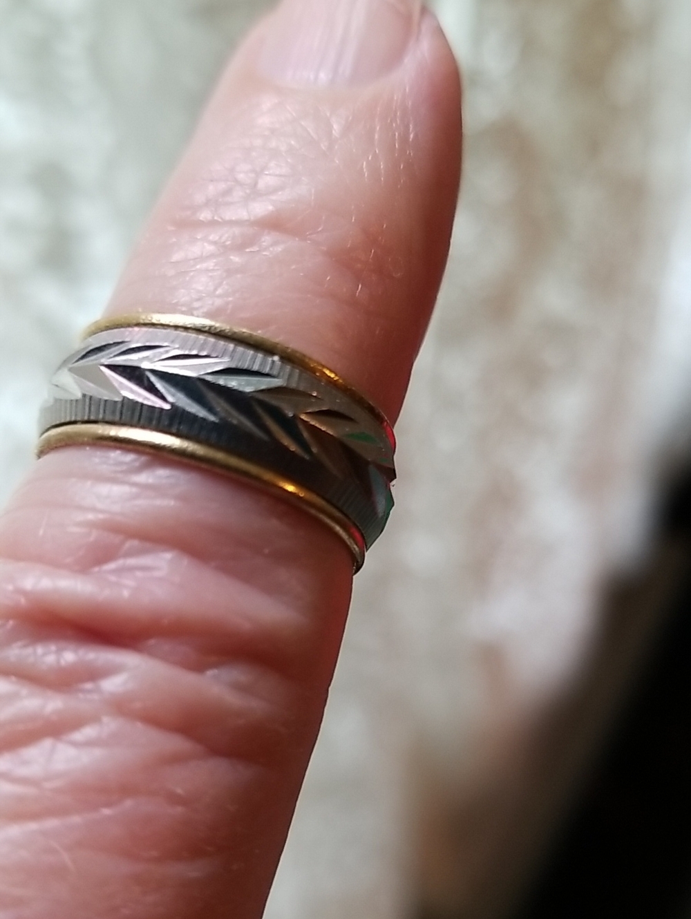 18K white and yellow gold plated band